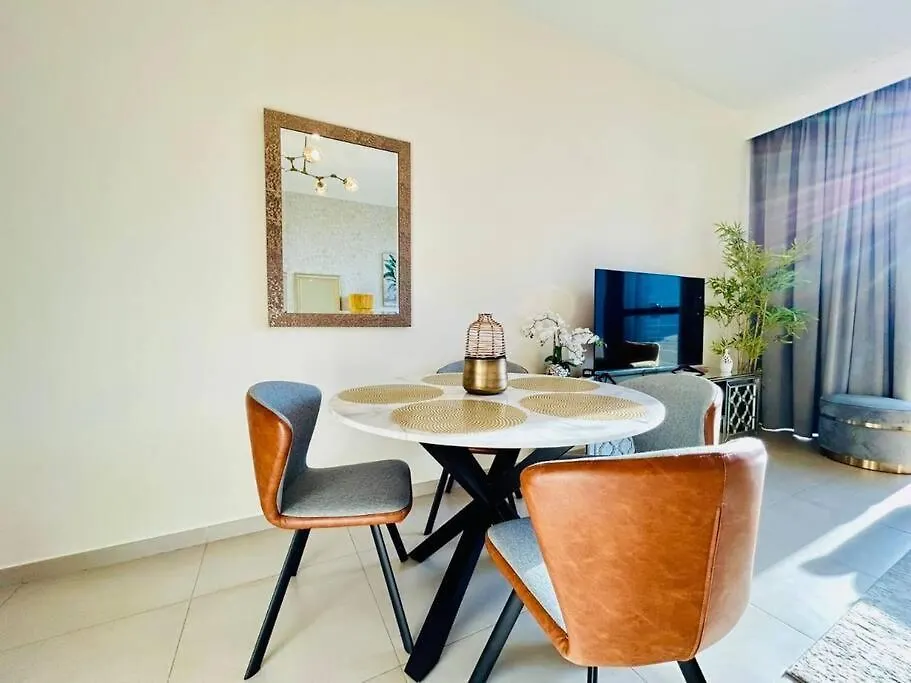 Modern Elegance In Downtown 1Br With Luxe Decor By Petals Holiday Homes Dubai
