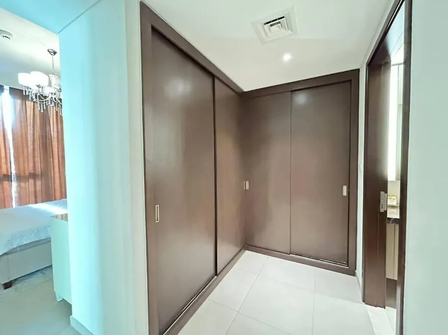 Modern Elegance In Downtown 1Br With Luxe Decor By Petals Holiday Homes Dubai Apartment
