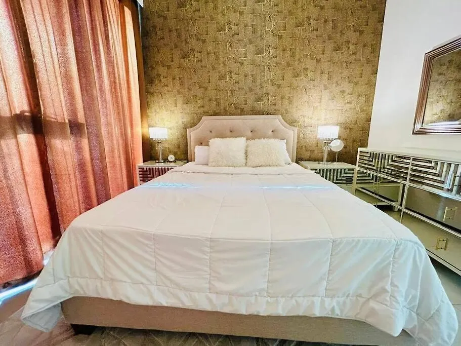 Apartment Modern Elegance In Downtown 1Br With Luxe Decor By Petals Holiday Homes Dubai